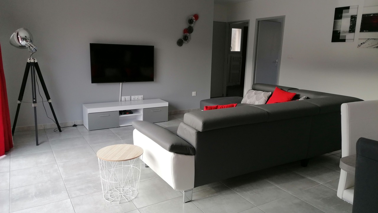 Photo of Livingroom in Plaisians