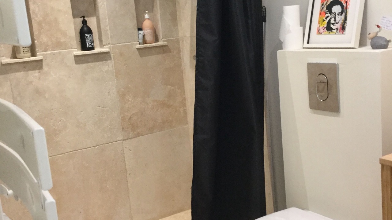 Photo of Bathroom in Pourrieres