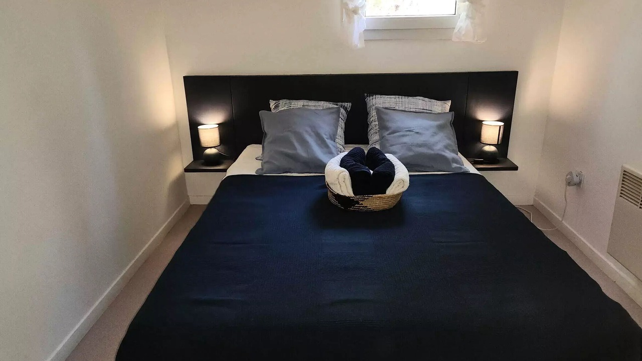Photo of Bedroom in Carnoux-en-Provence