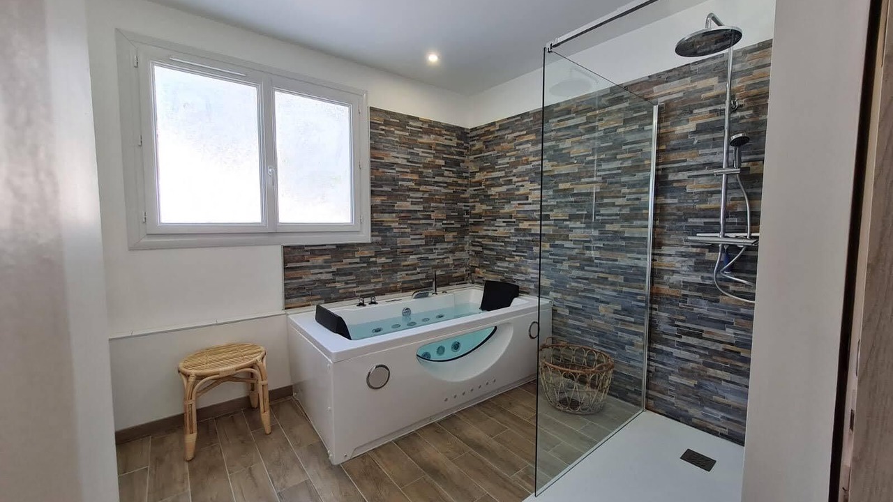 Photo of Bathroom in Le Pradet