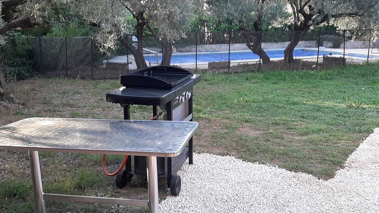 Photo of Outdoor in Caromb