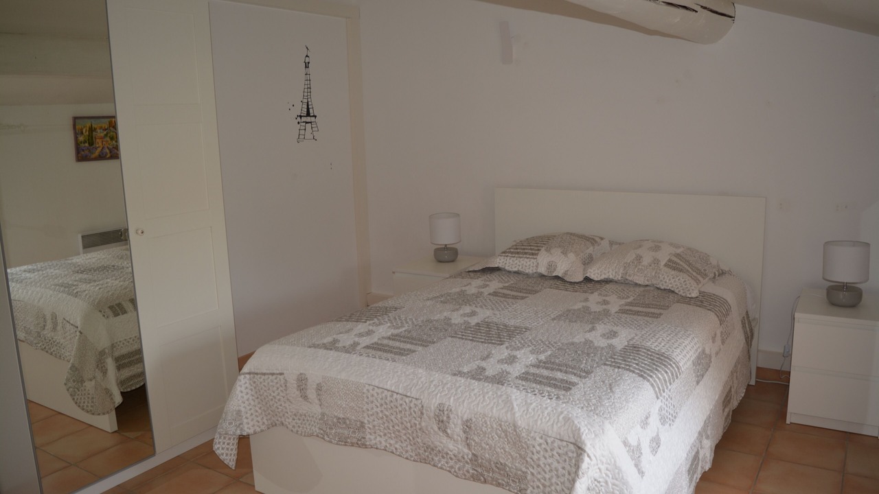 Photo of Bedroom in Caromb