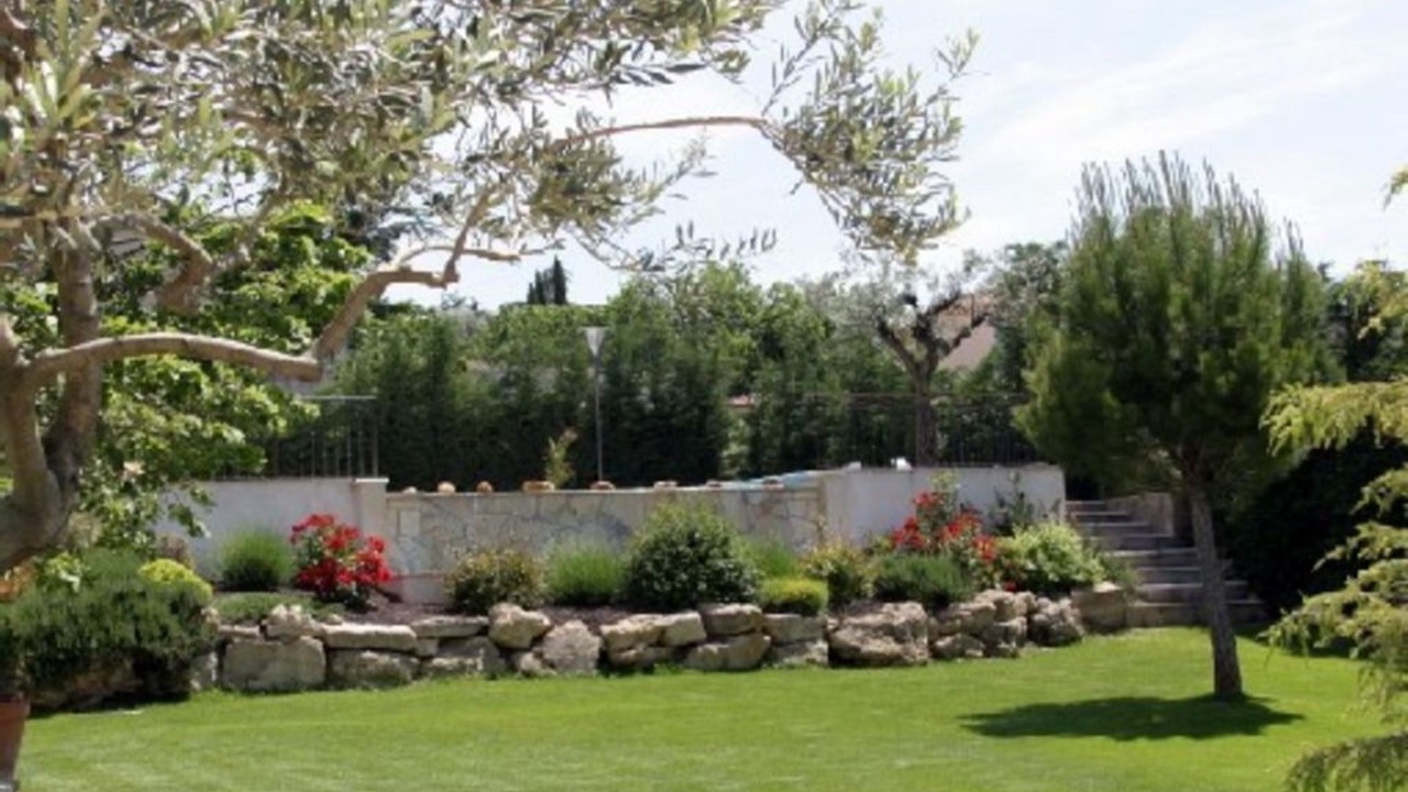 Photo of Outdoor in Caromb