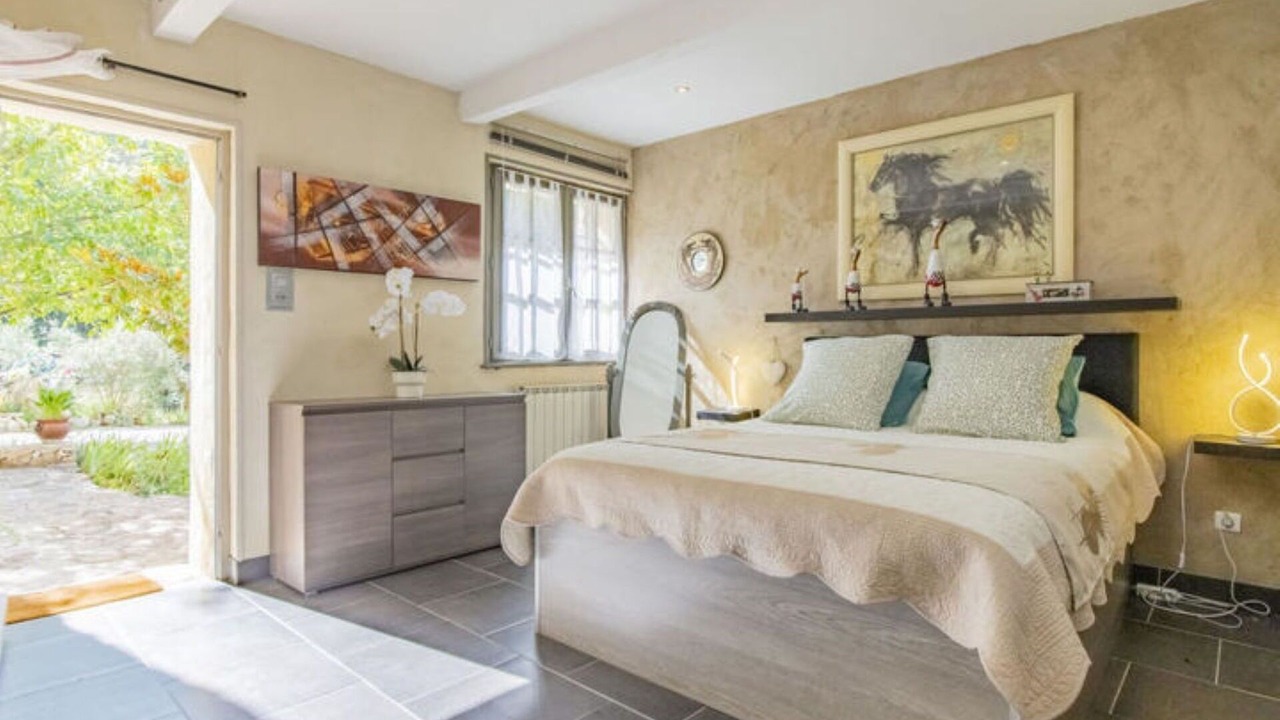 Photo of Bedroom in Caromb