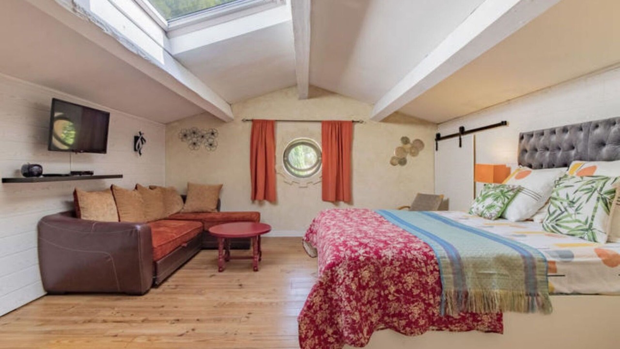 Photo of Bedroom in Caromb