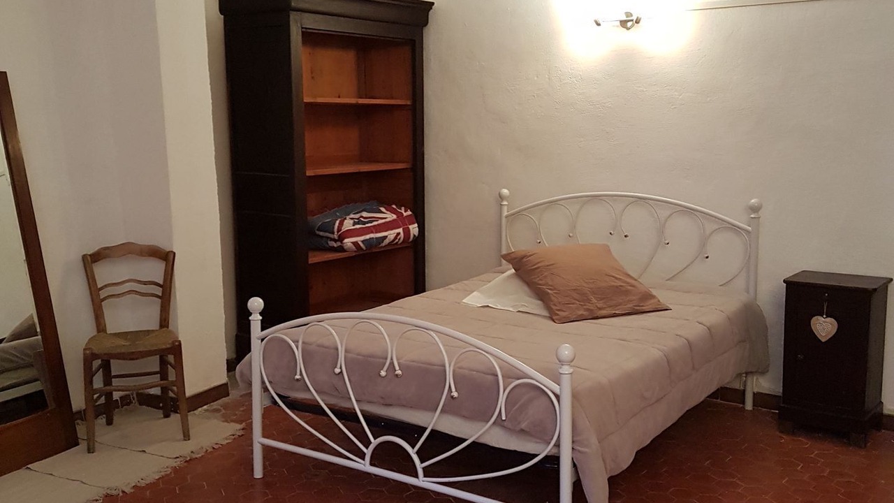 Photo of Bedroom in Bauduen