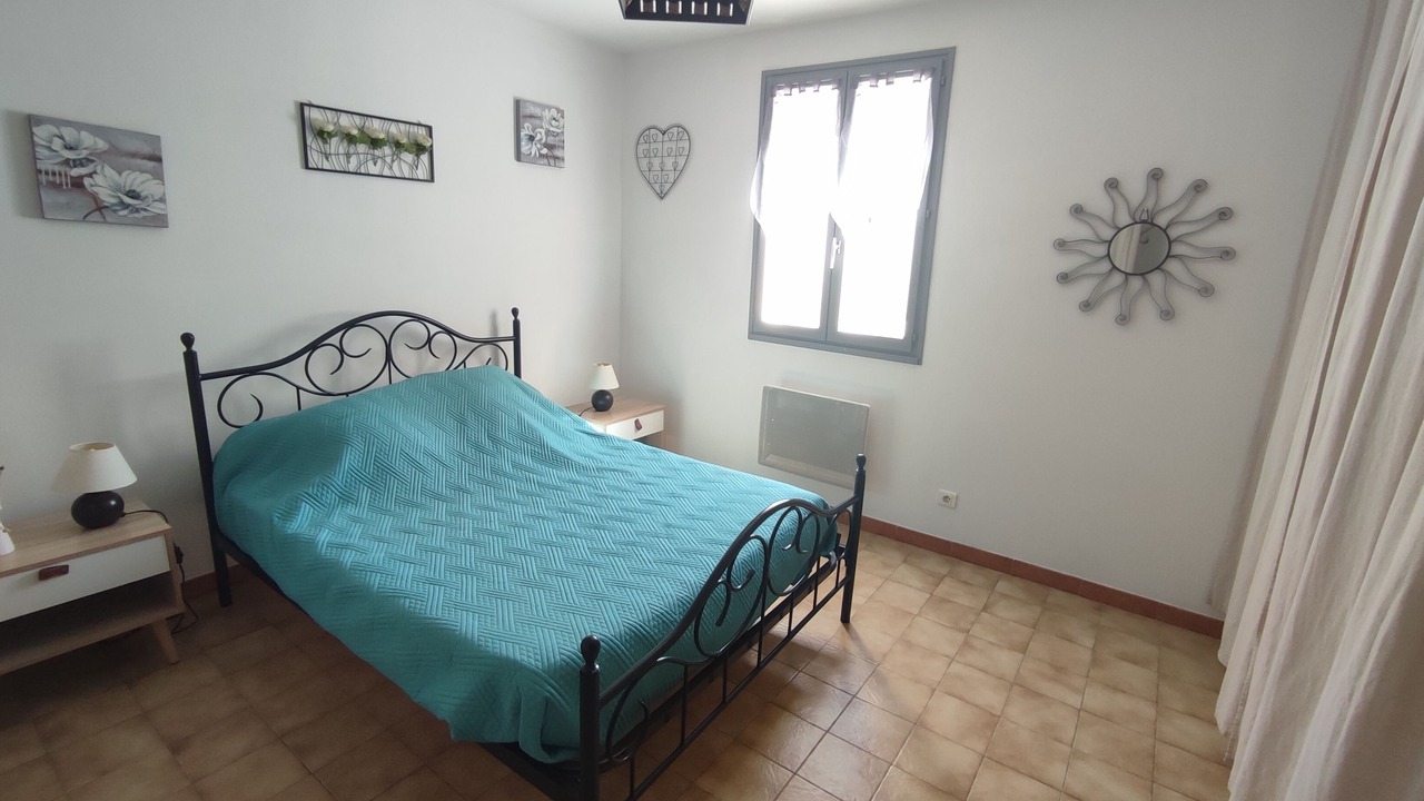 Photo of Bedroom in Caderousse