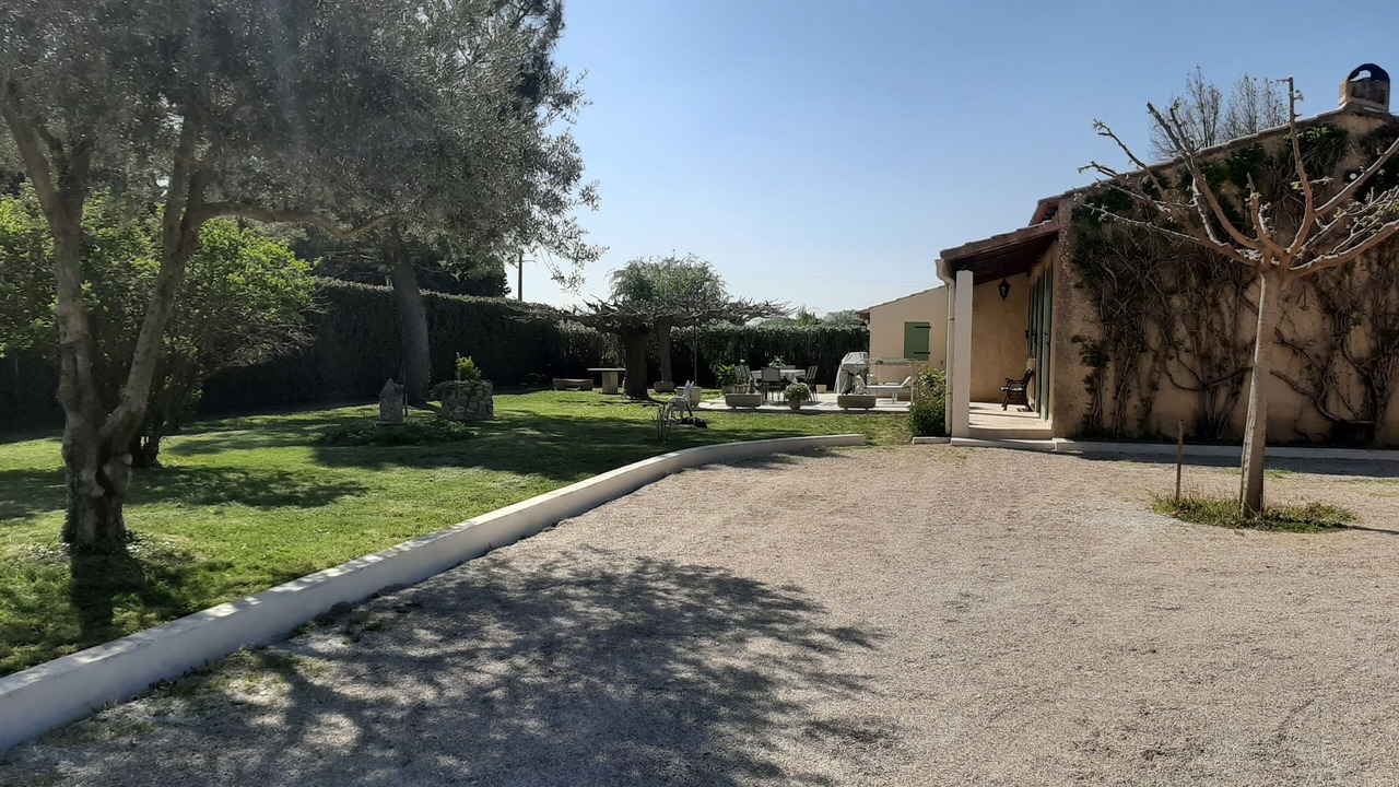 Photo of Outdoor in Caderousse