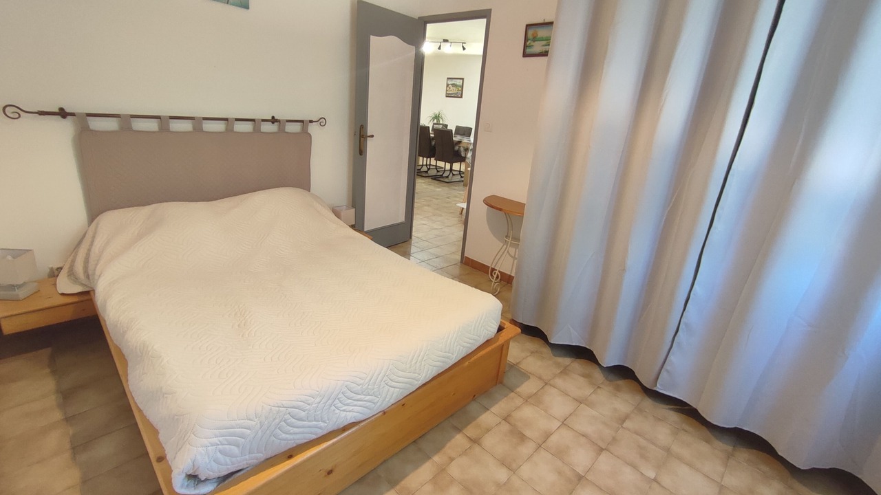 Photo of Bedroom in Caderousse