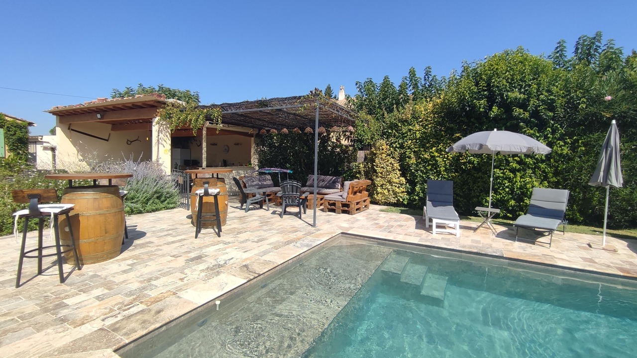 Photo of Outdoor in Caderousse