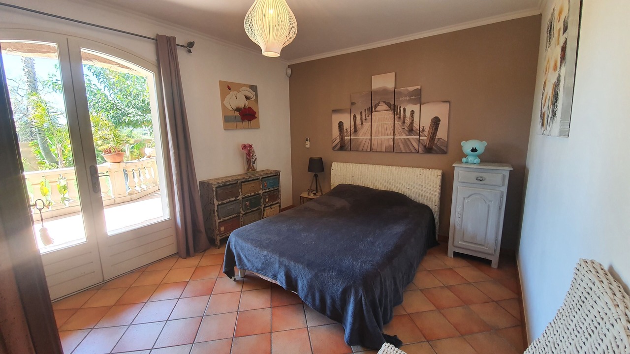 Photo of Bedroom in Carqueiranne