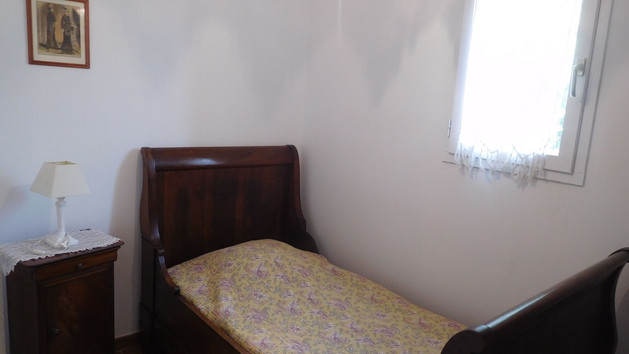 Photo of Bedroom in Rustrel