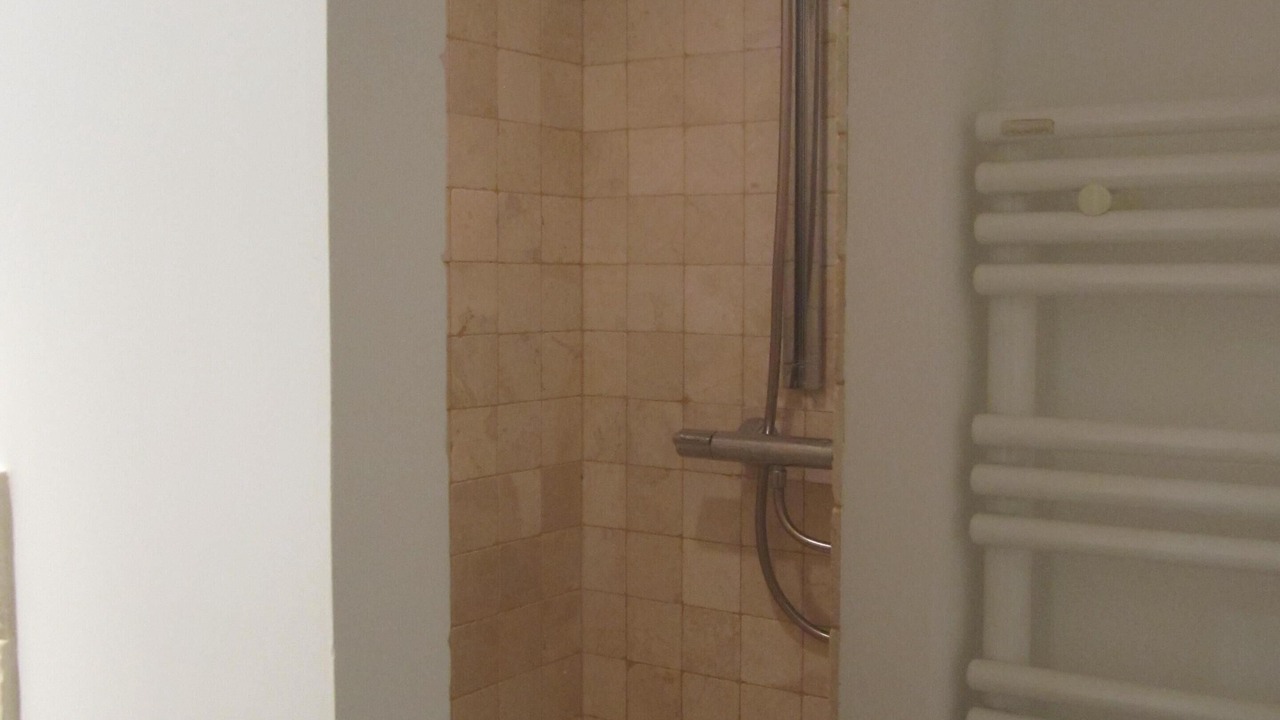 Photo of Bathroom in Arles City Centre