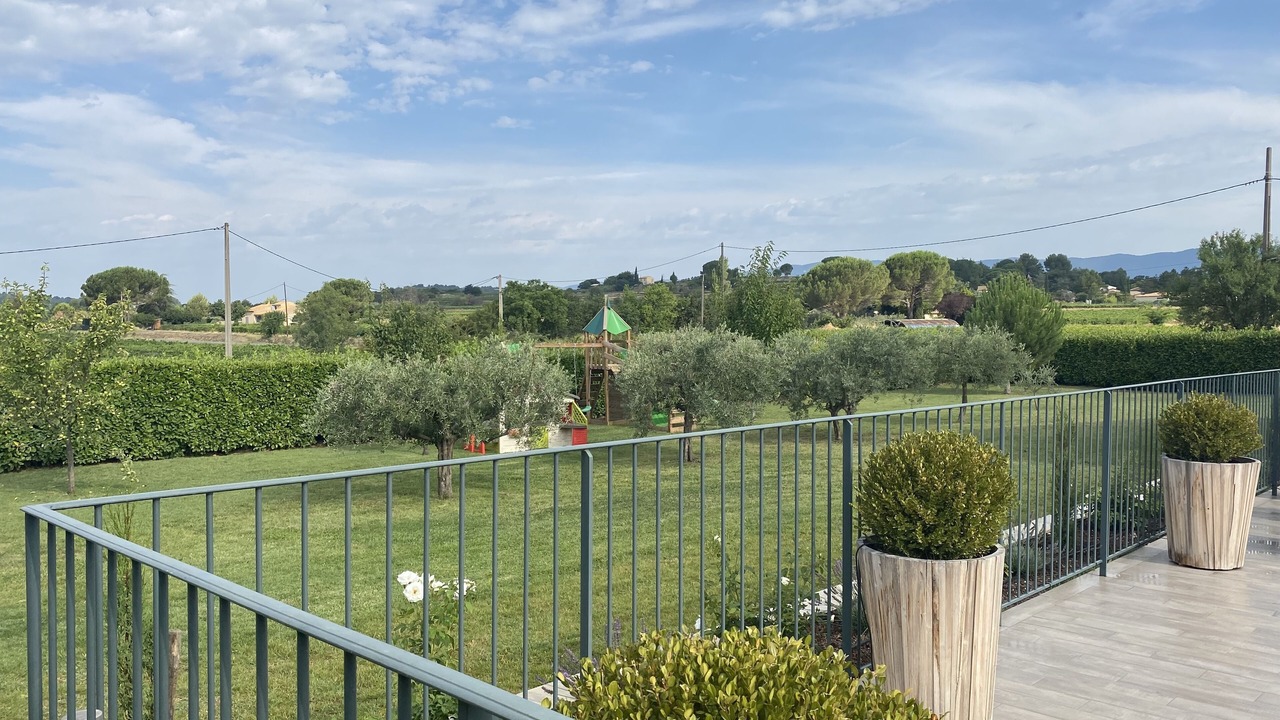 Photo of Outdoor in La Tour-d'Aigues