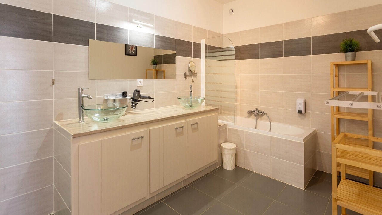 Photo of Bathroom in Montmeyan