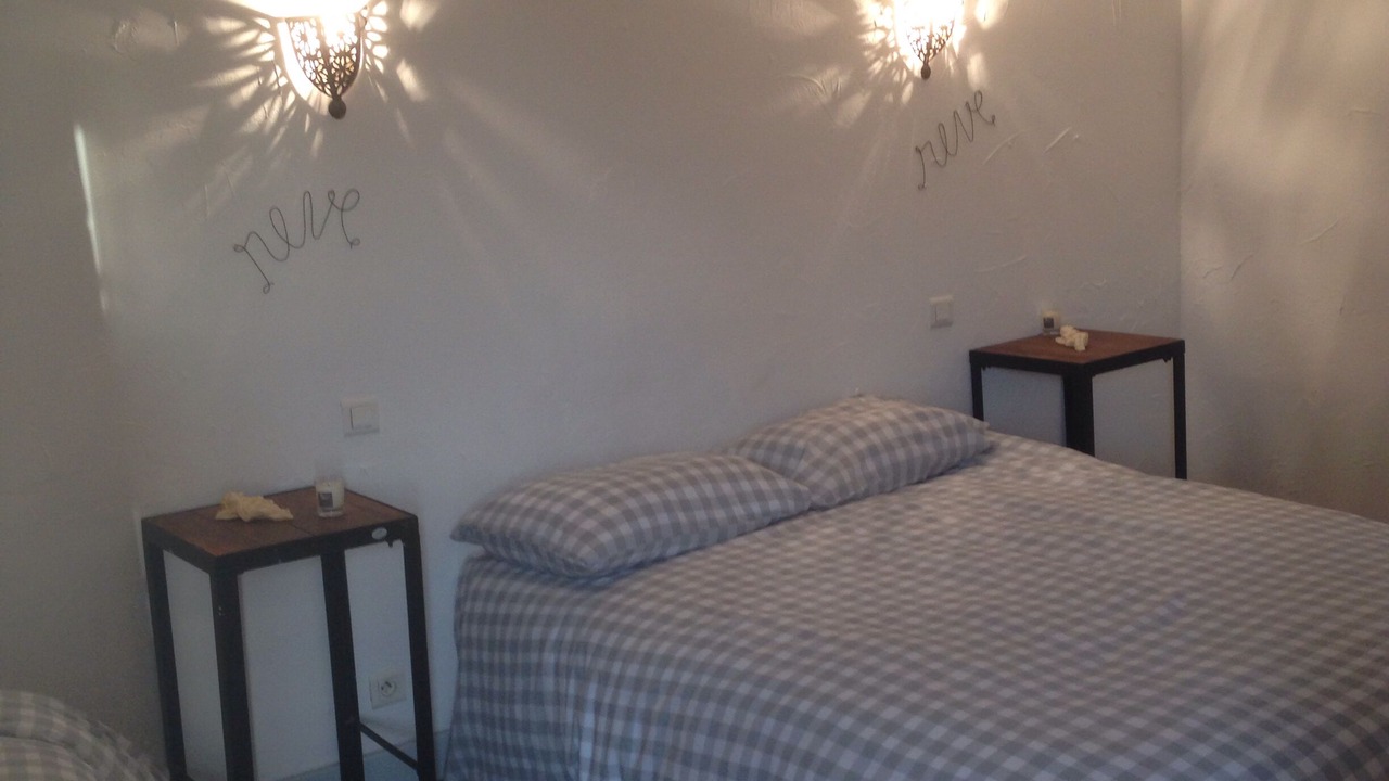 Photo of Bedroom in Maussane