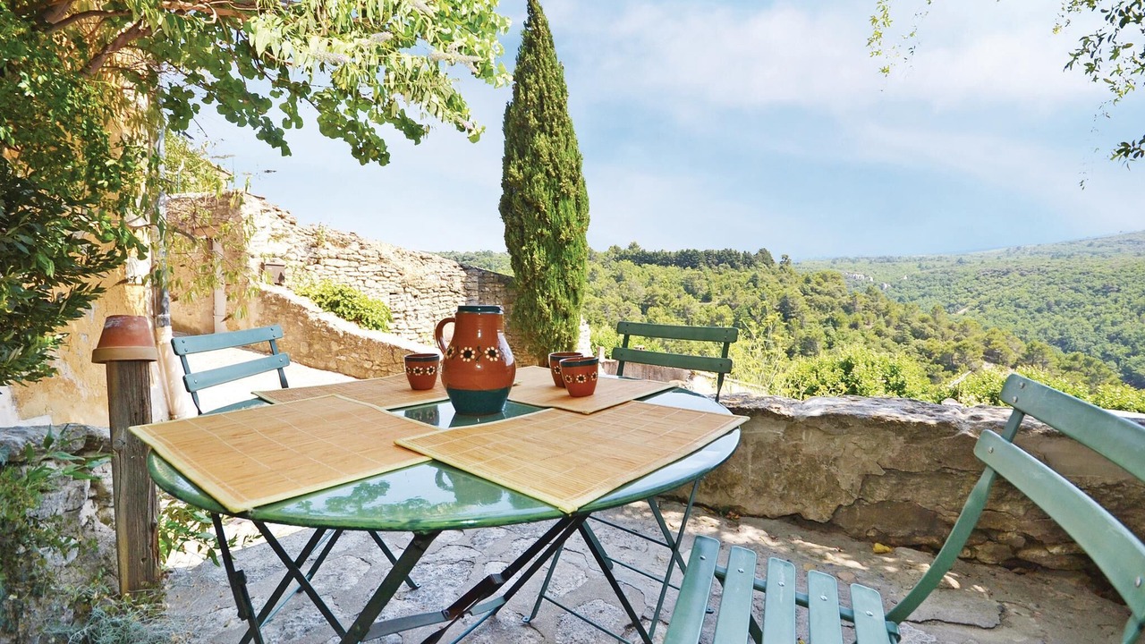 Photo of Bedroom in Bonnieux