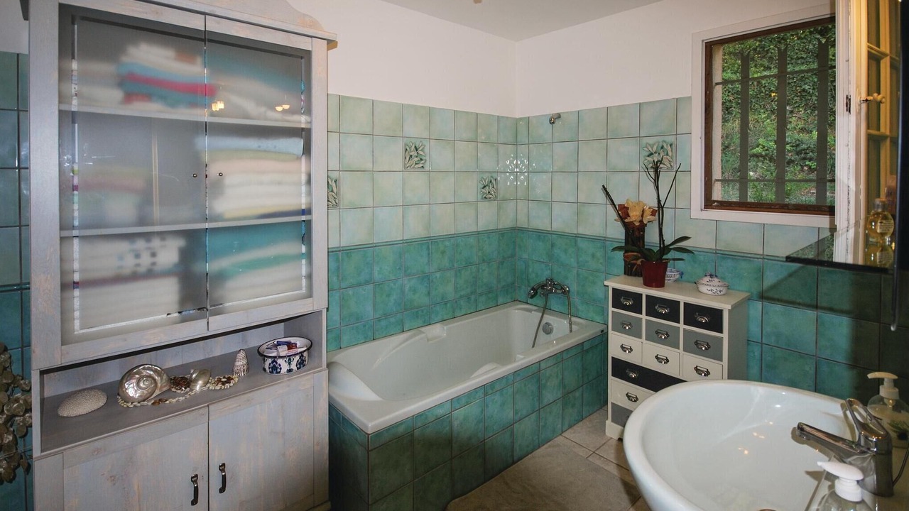 Photo of Bathroom in Sainte-Anastasie-sur-Issole