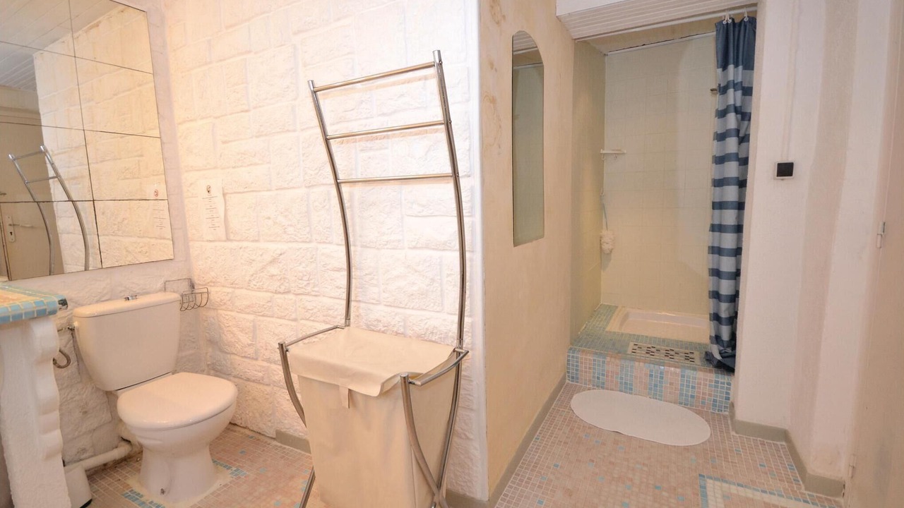 Photo of Bathroom in Theziers