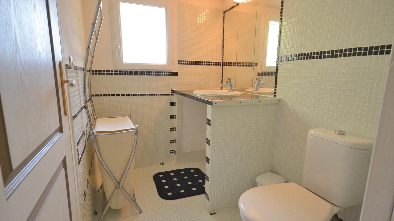 Photo of Bathroom in Theziers