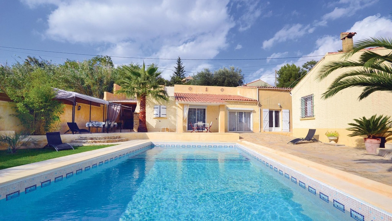 Photo of Outdoor in Theziers