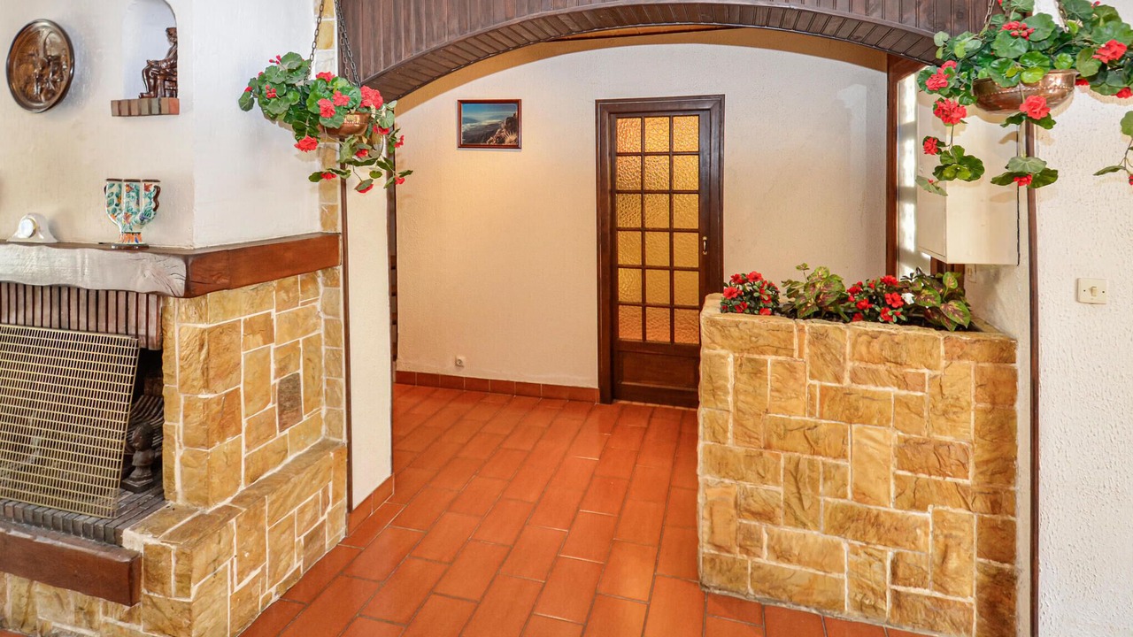 Photo of Bedroom in Saint-Cannat