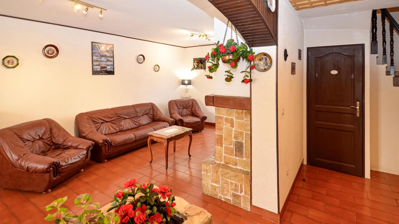 Photo of Bedroom in Saint-Cannat