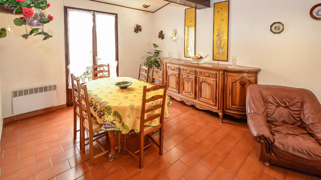 Photo of Bedroom in Saint-Cannat