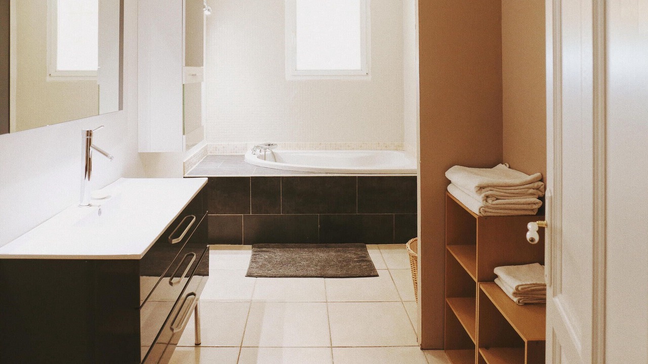 Photo of Bathroom in Rochefort-du-Gard
