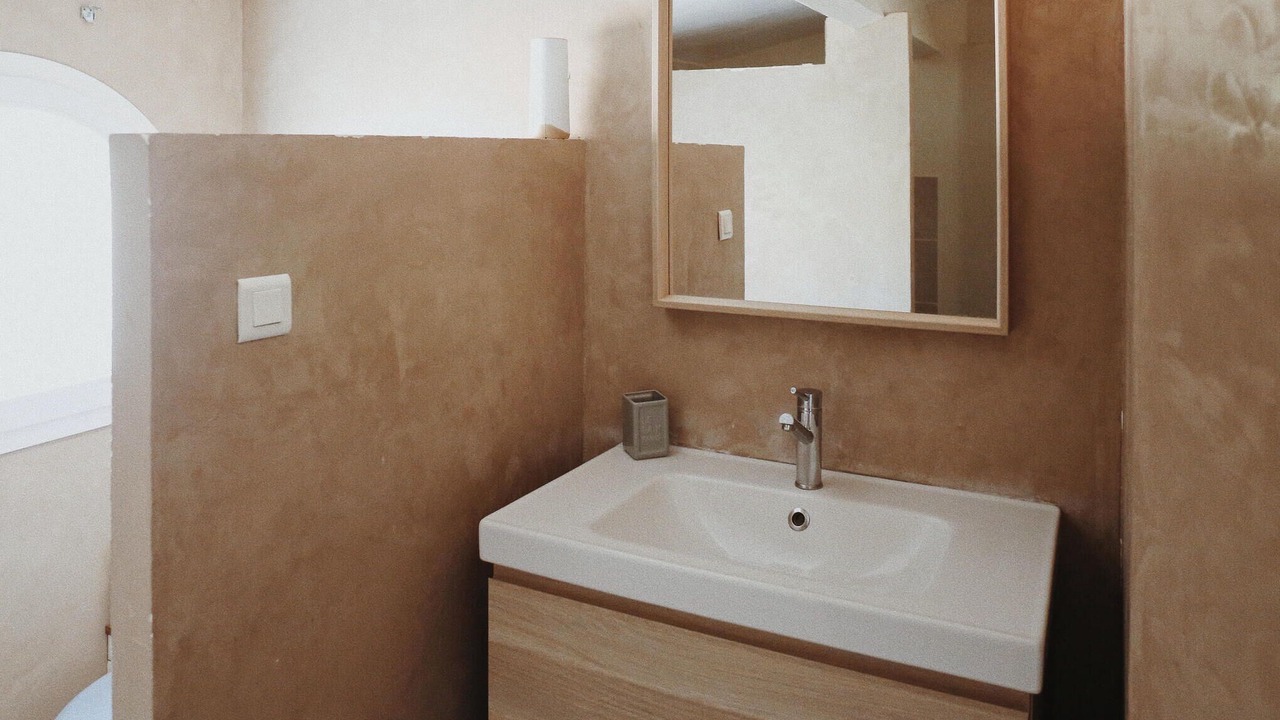 Photo of Bathroom in Rochefort-du-Gard