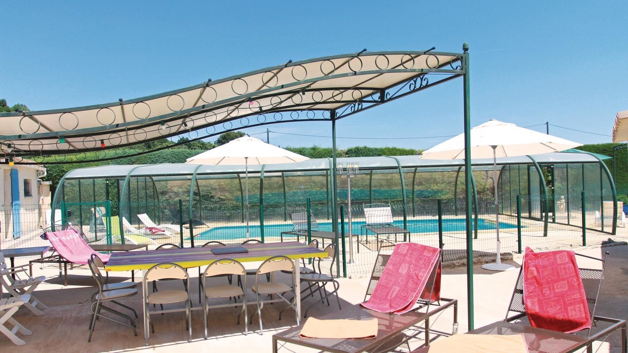 Photo of Outdoor in Rochefort-du-Gard