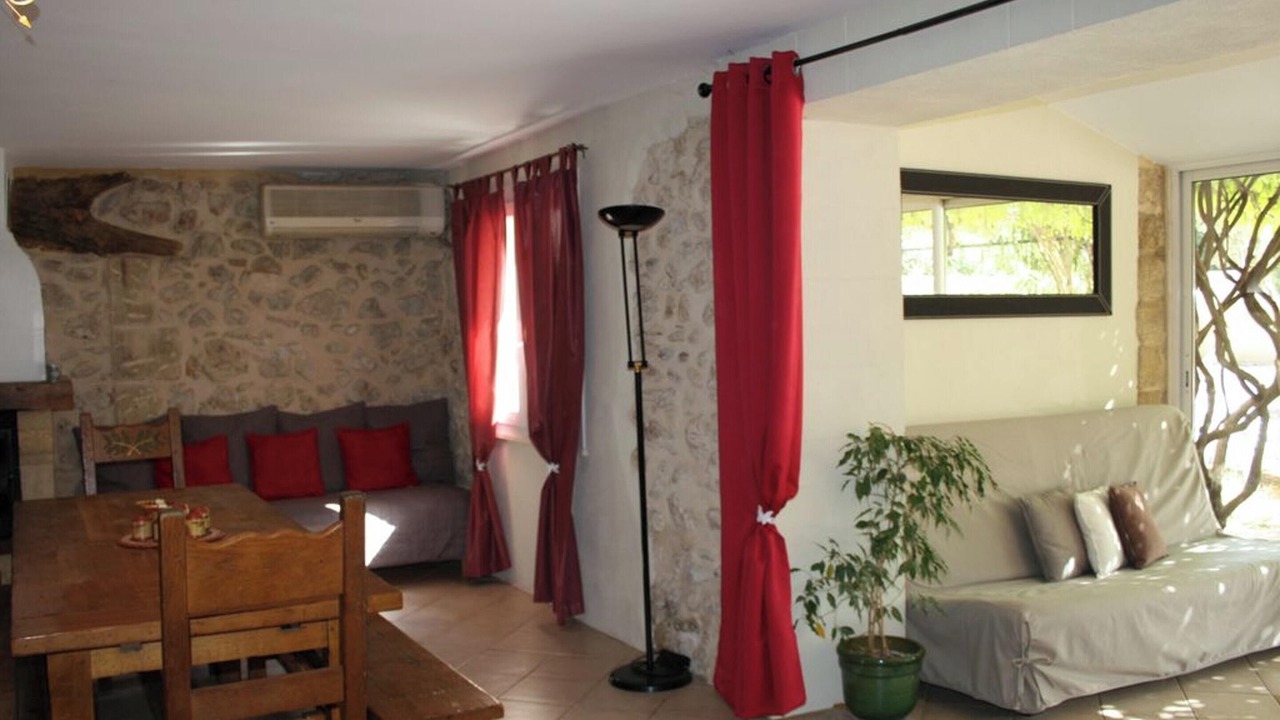 Photo of Livingroom in Saint-Victor-la-Coste