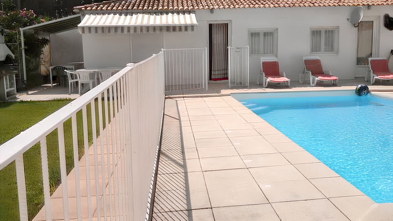 Photo of Outdoor in Meynes