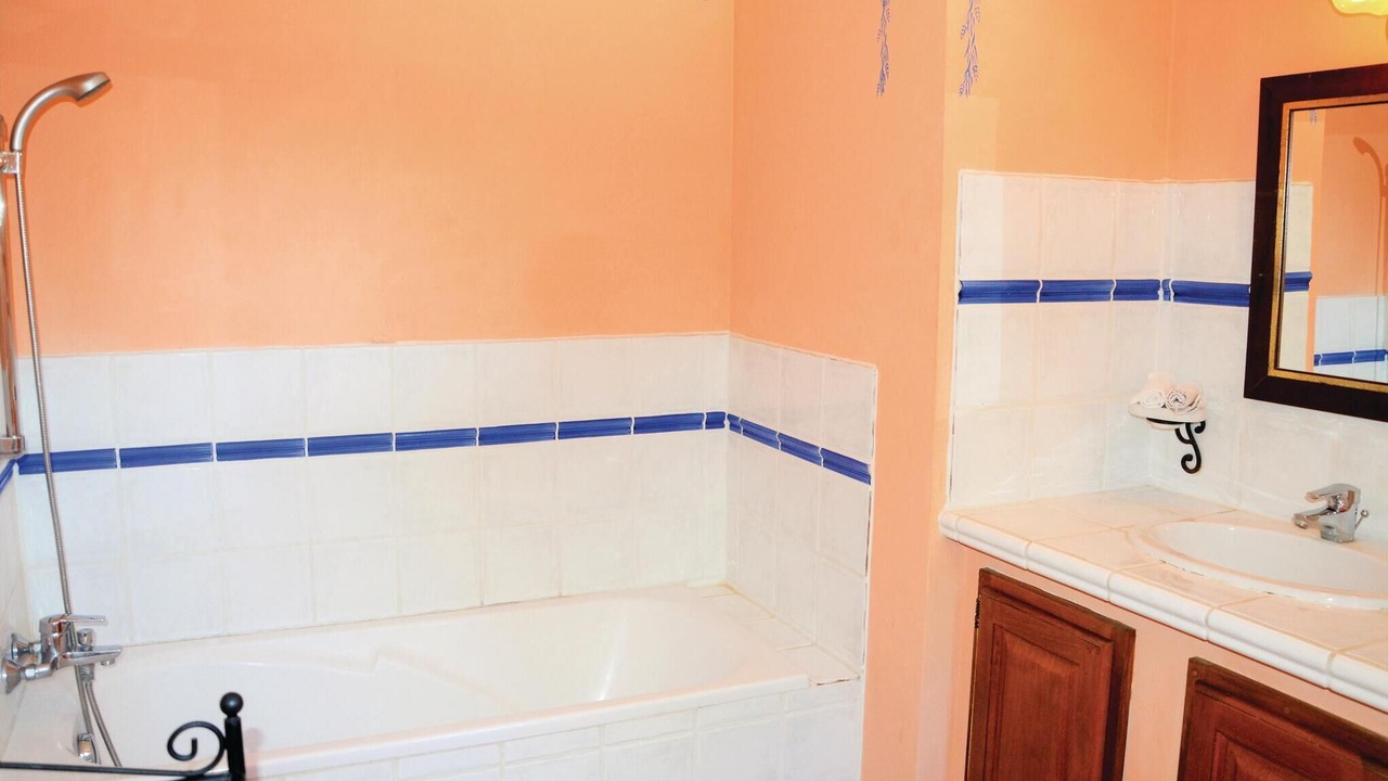 Photo of Bathroom in Roussillon