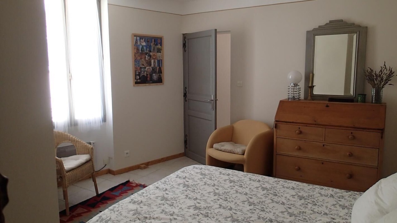Photo of Bedroom in Meounes-les-Montrieux