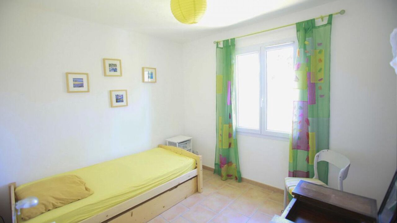 Photo of Bedroom in Ollioules