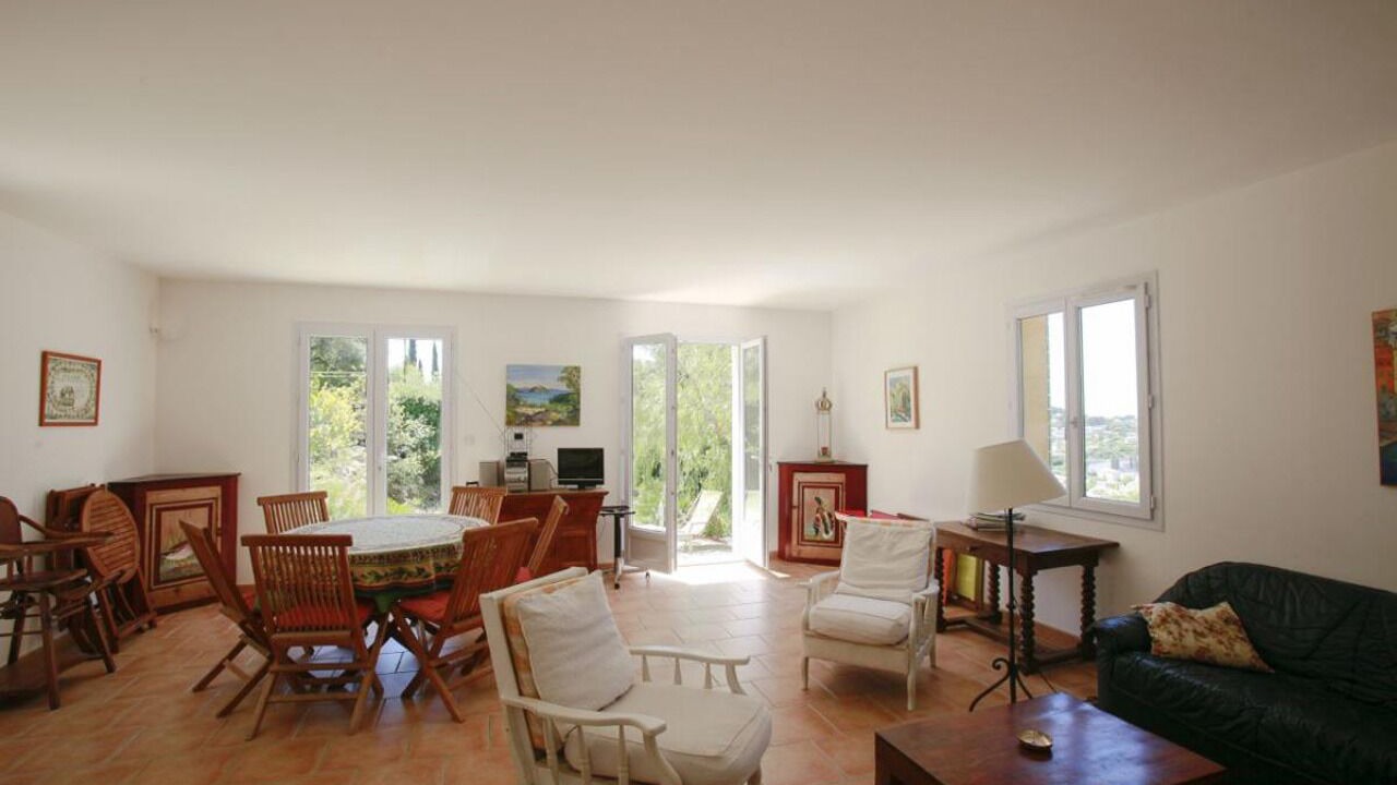 Photo of Livingroom in Ollioules