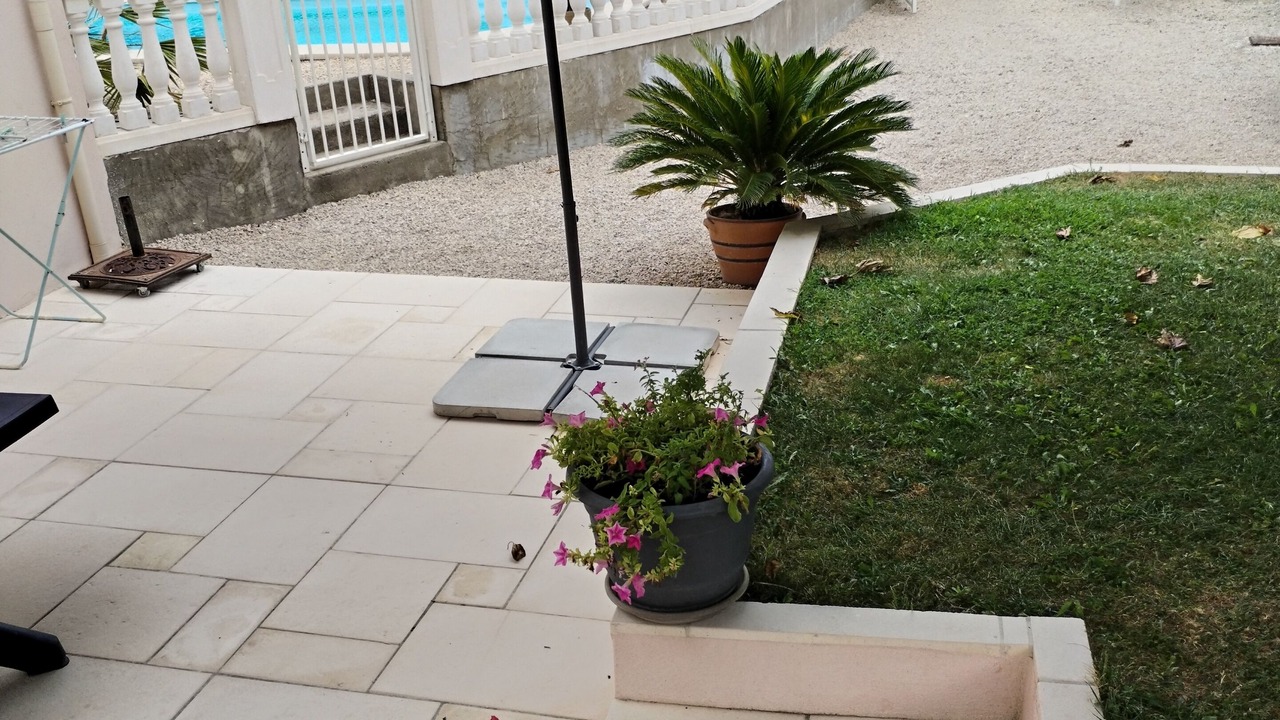 Photo of Patio Balcony in Orange