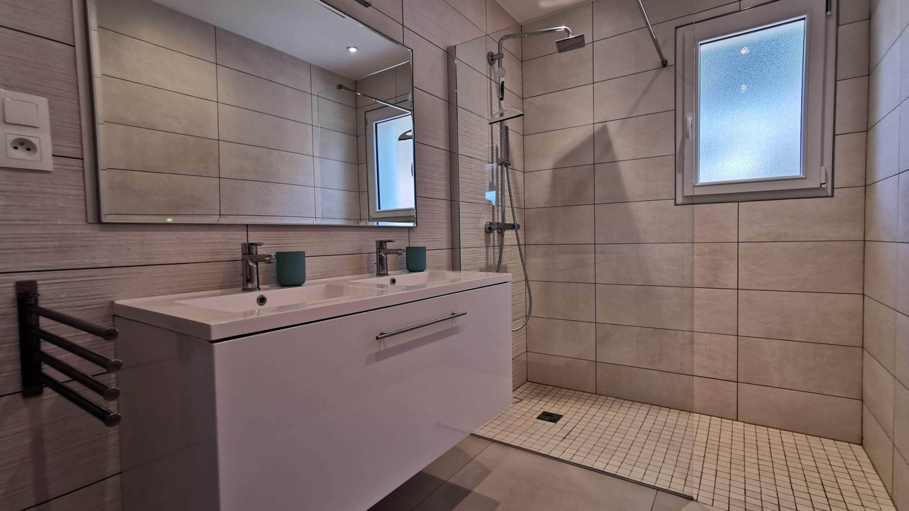Photo of Bathroom in Allemagne-en-Provence