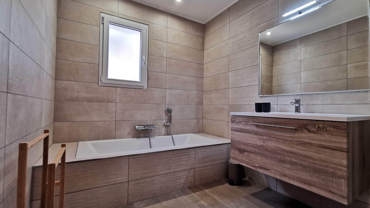 Photo of Bathroom in Allemagne-en-Provence