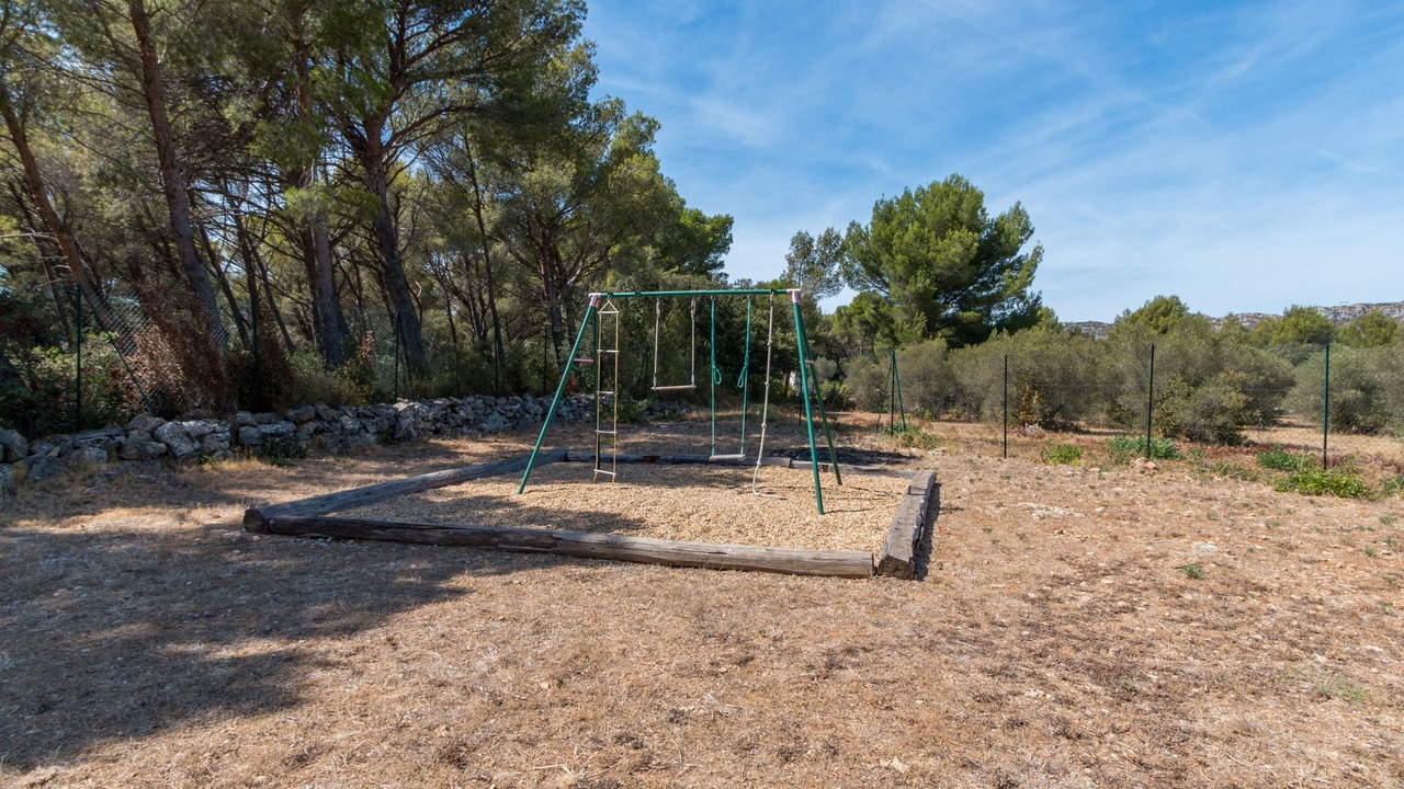 Photo of Others in Pelissanne