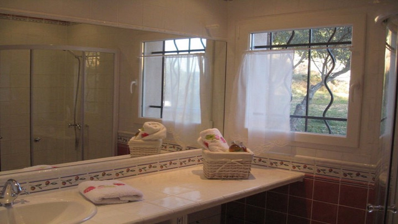 Photo of Bathroom in Entrecasteaux