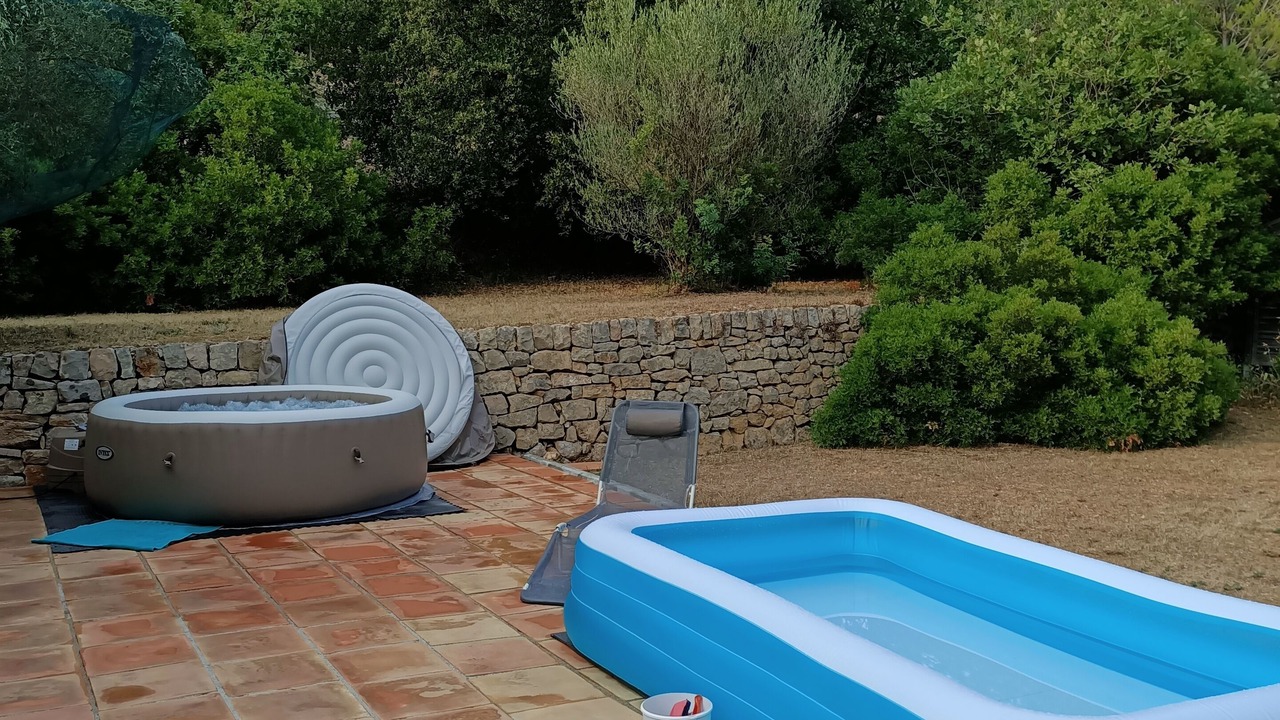 Photo of Patio Balcony in Entrecasteaux