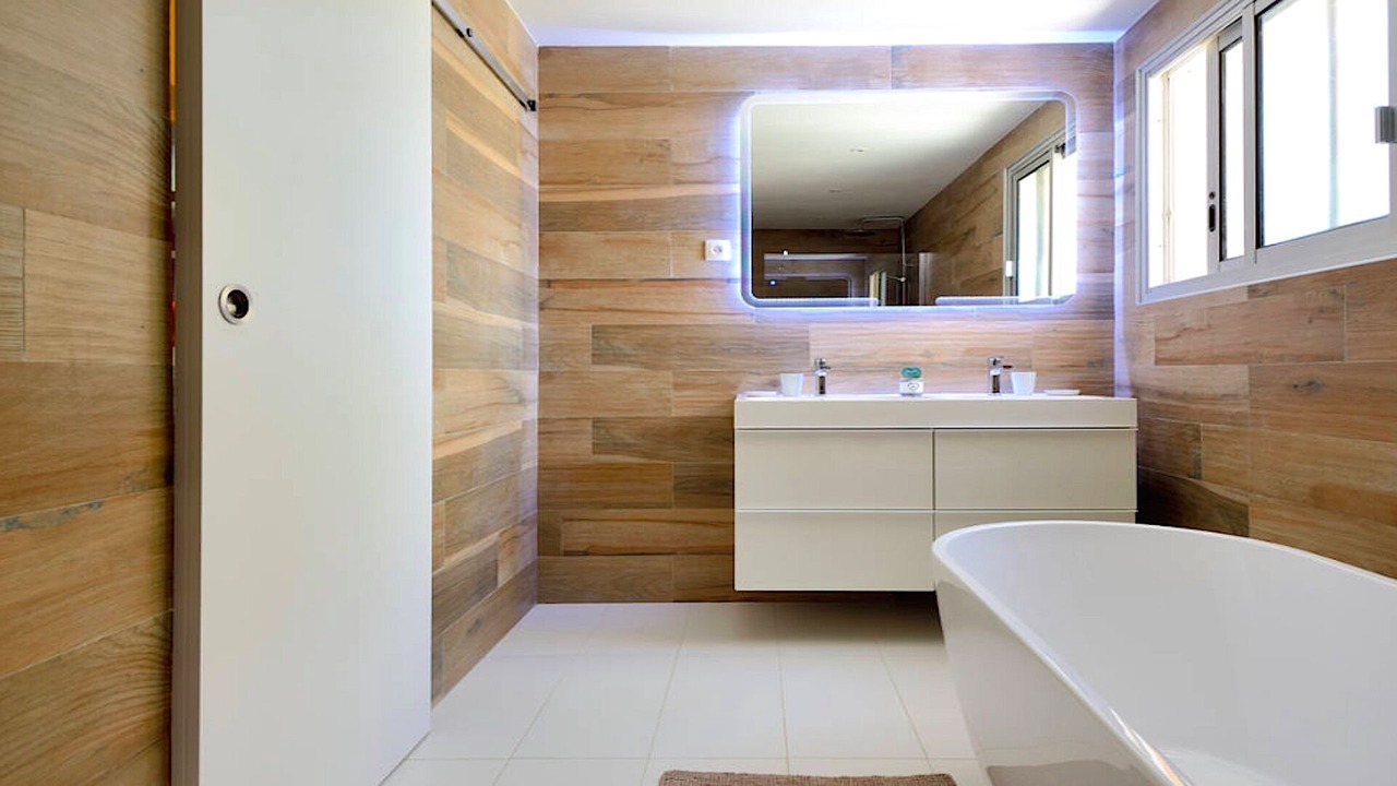 Photo of Bathroom in Les Pennes-Mirabeau