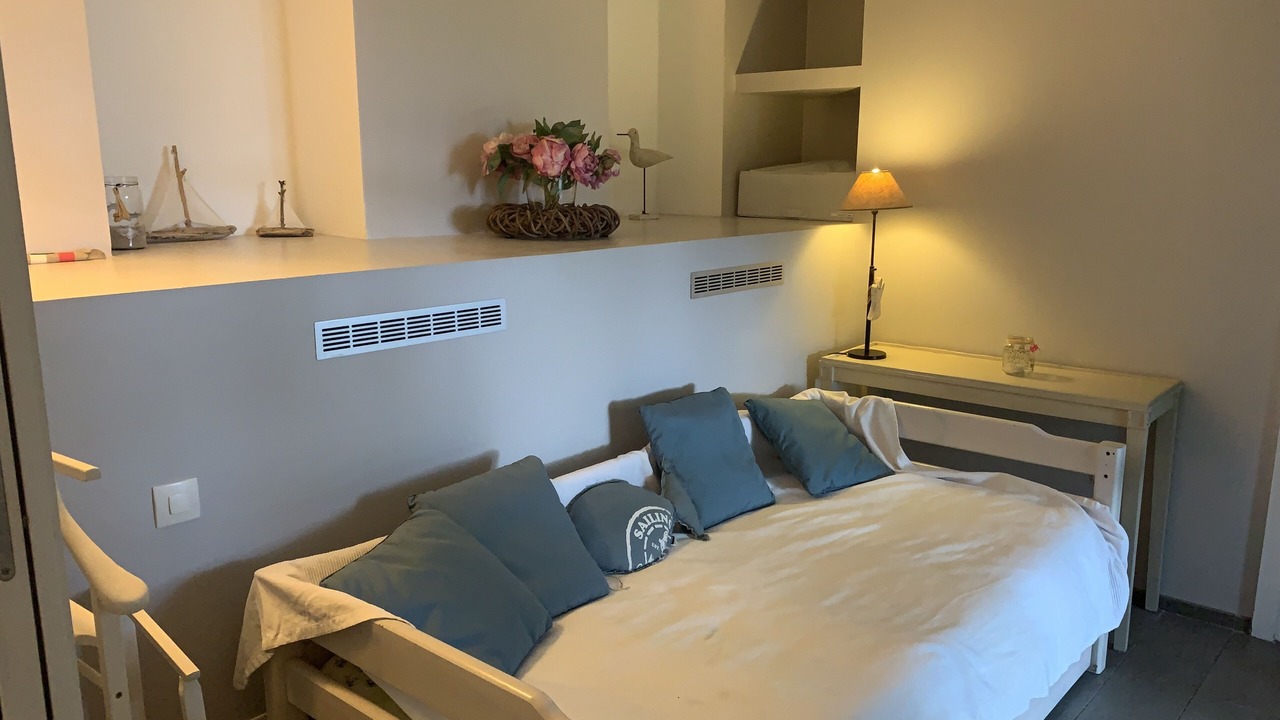 Photo of Bedroom in Hyeres