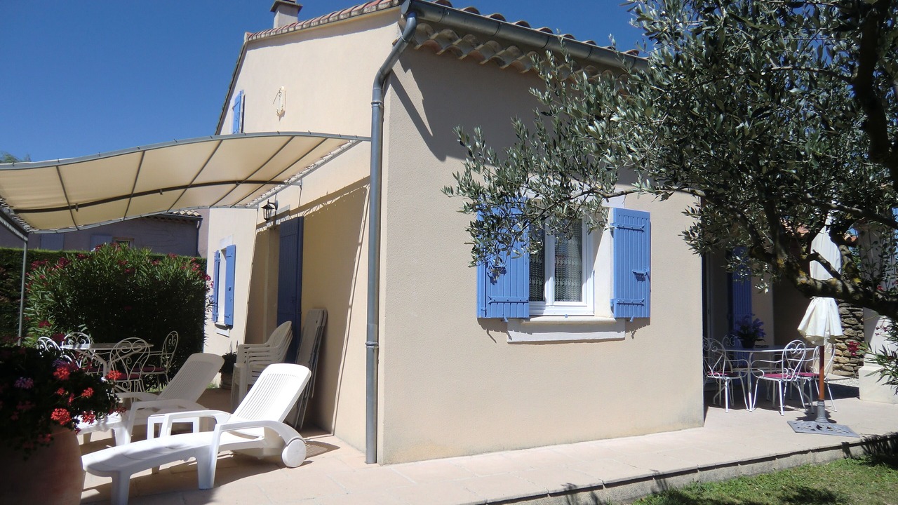 Photo of Patio Balcony in Grillon