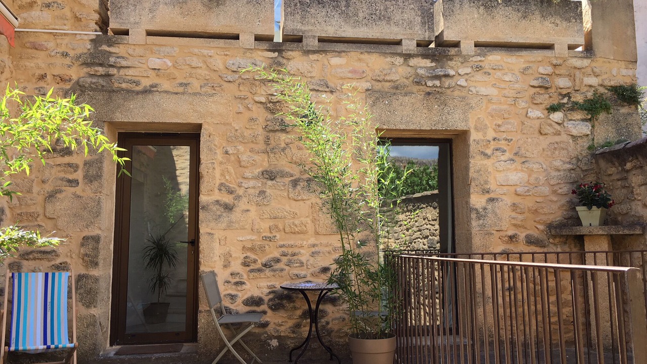 Photo of Patio Balcony in Vers-Pont-du-Gard