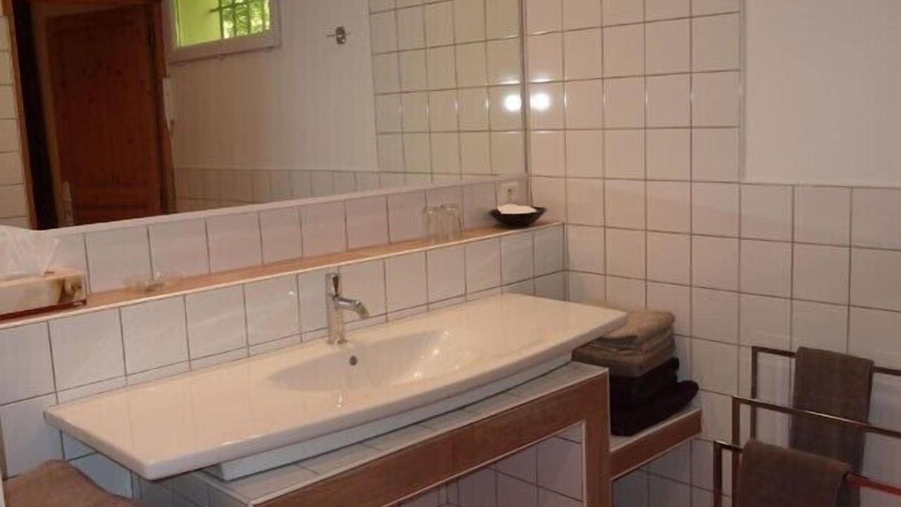 Photo of Bathroom in Maussane