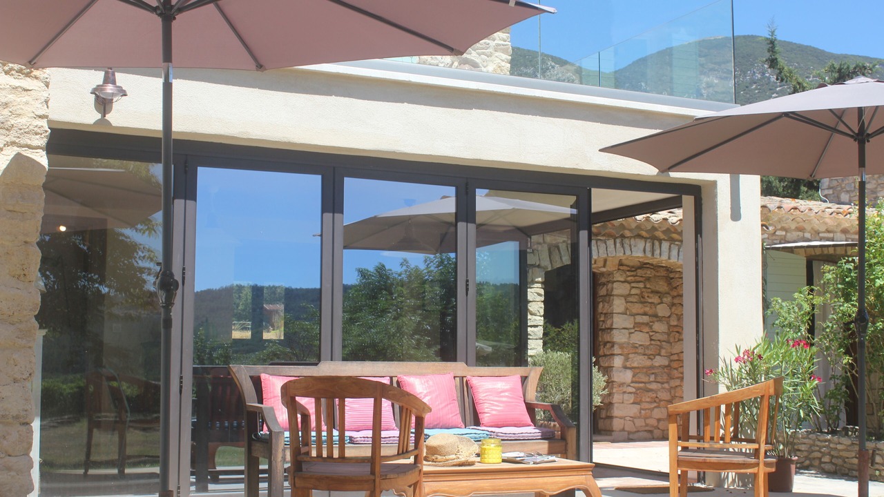 Photo of Patio Balcony in Rustrel