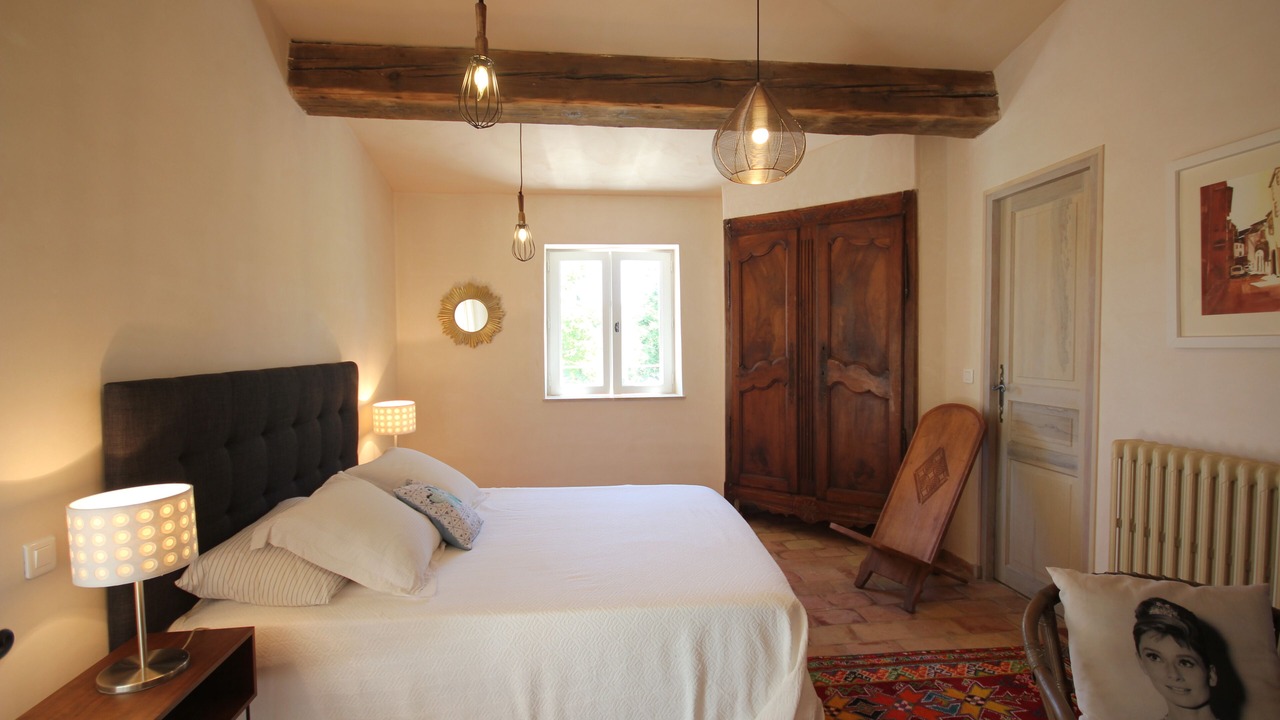 Photo of Bedroom in Rustrel